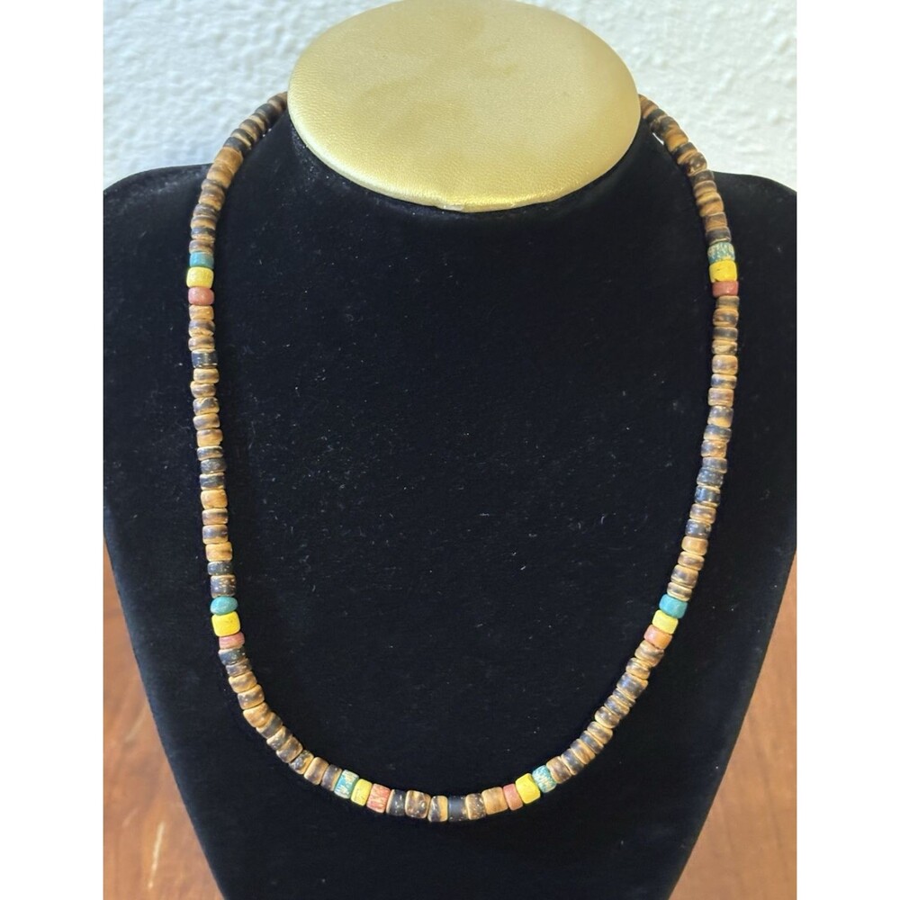 90s Vtg Coconut Shell Heishi Painted Beaded Necklace 18” Long Barrel Clasp Y2K